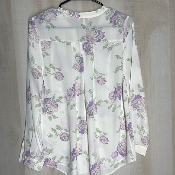 Joie white silk blouse with lavender purple flowers, long sleeve,‎ size XS - Picture 11 of 16